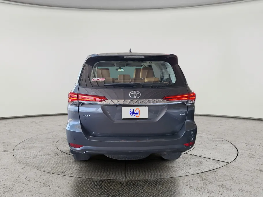 2021 Toyota Fortuner VX 