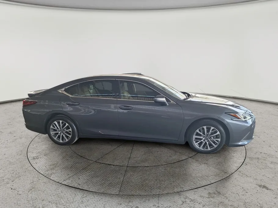 2024 Lexus ES 300 H 