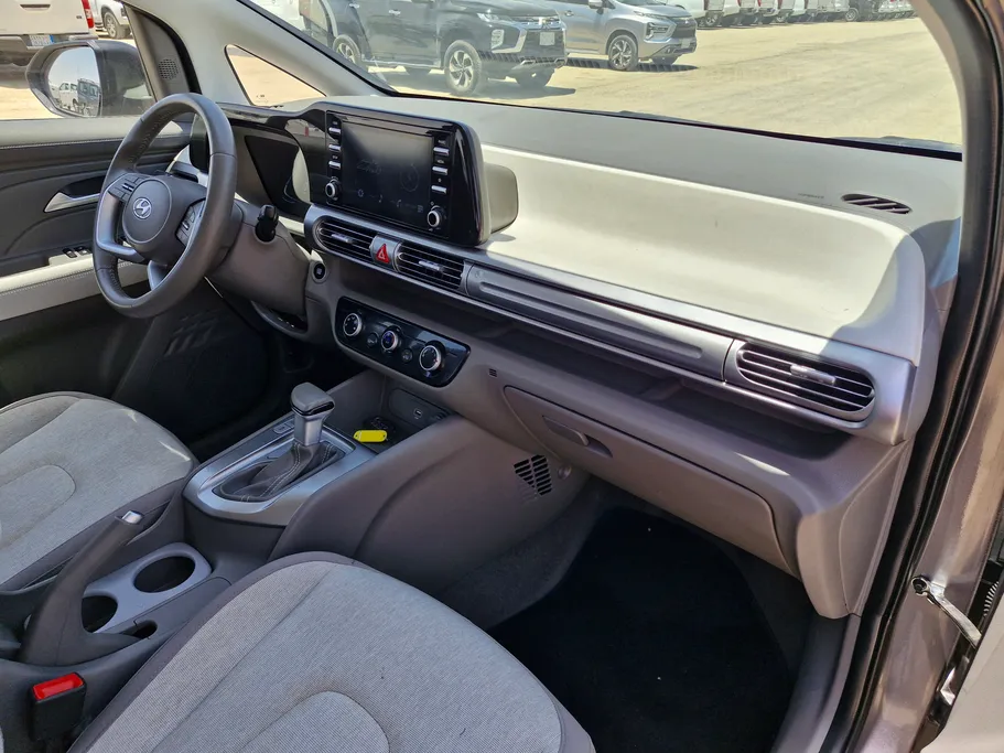 2025 Hyundai STARGAZER BASE 