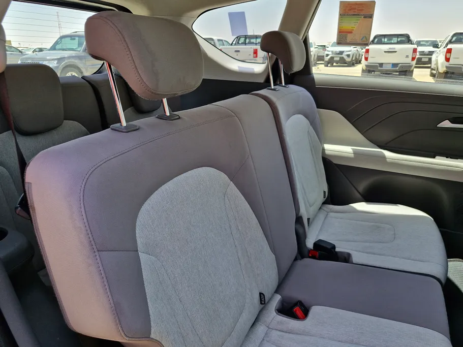 2025 Hyundai STARGAZER BASE 