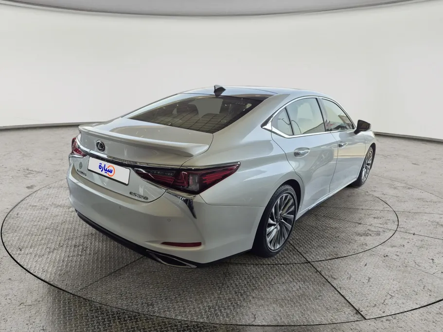 لكزس ES 350 2025 