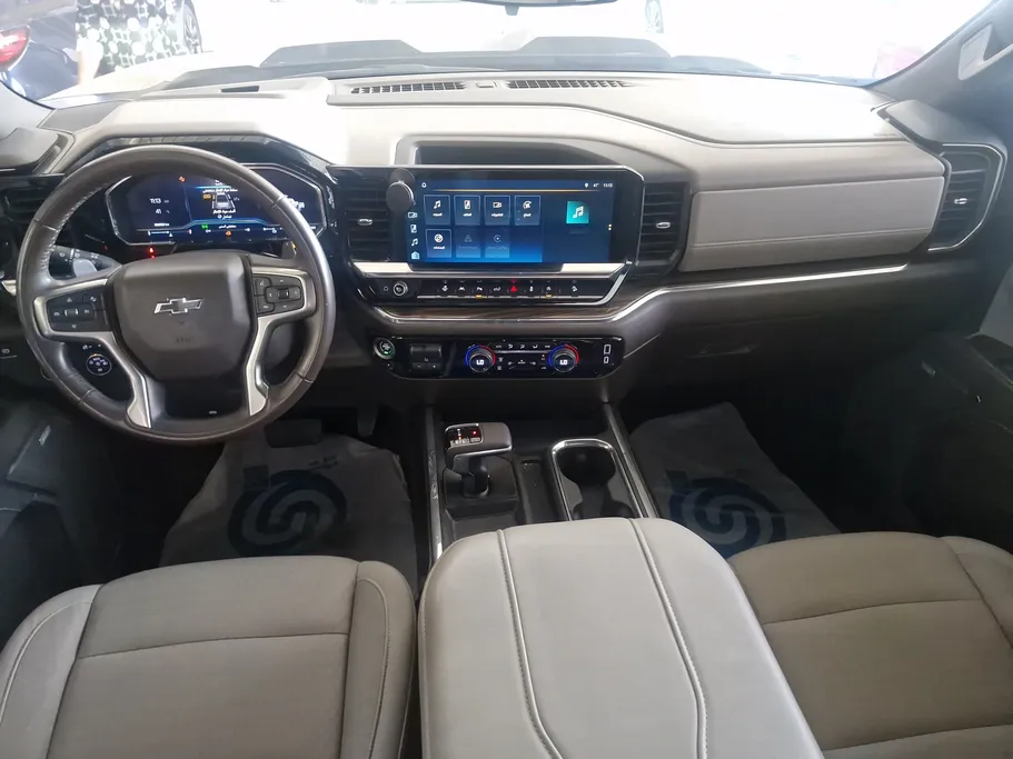 2023 Chevrolet Silverado LT 
