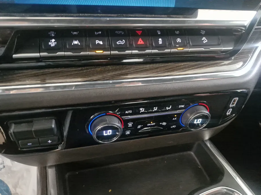 2023 Chevrolet Silverado LT 