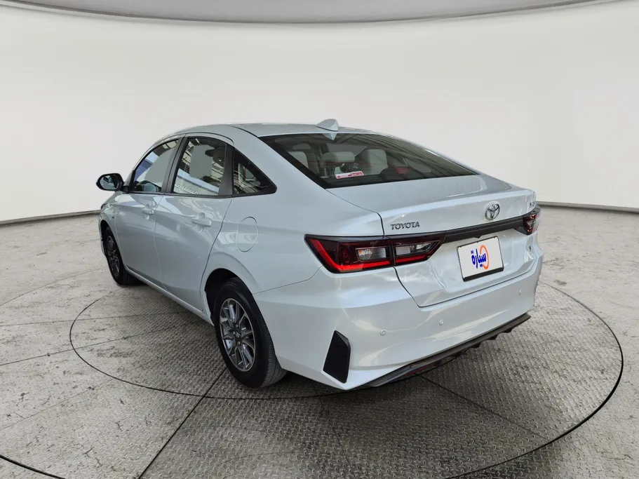 2024 Toyota Yaris  Y 