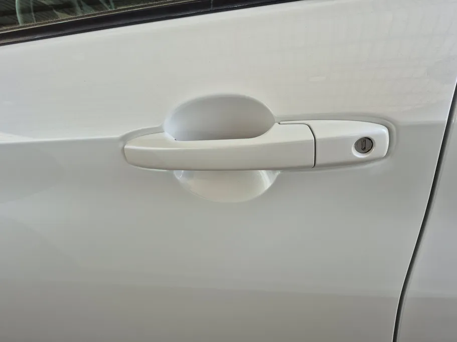 2024 Toyota Yaris  Y 