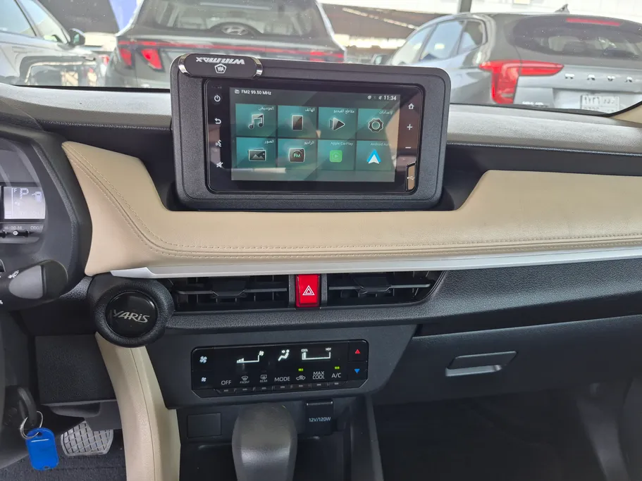 2024 Toyota Yaris  Y 