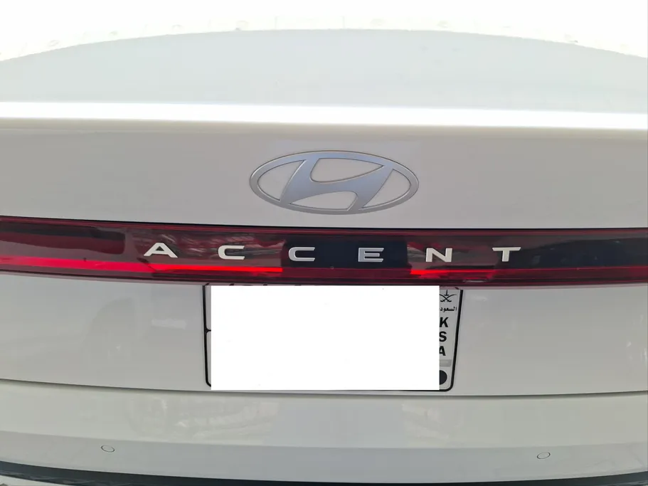 2025 Hyundai Accent Smart 