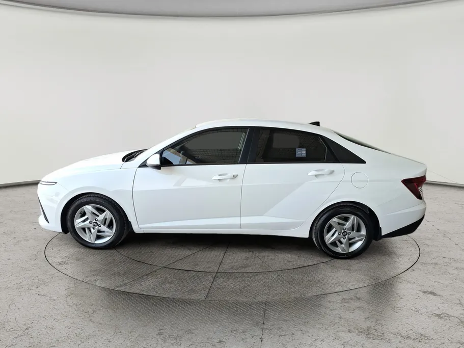2025 Hyundai Accent Smart 
