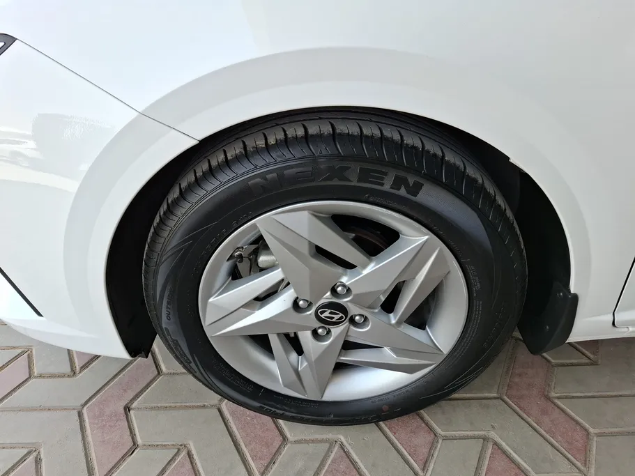 2025 Hyundai Accent Smart 