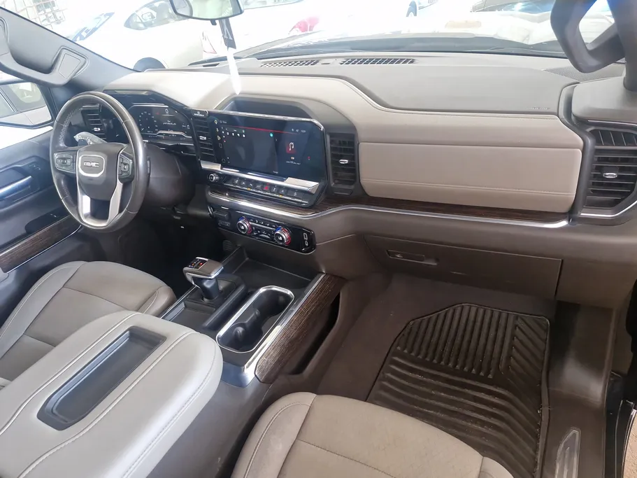 2022 GMC Sierra Elevation 