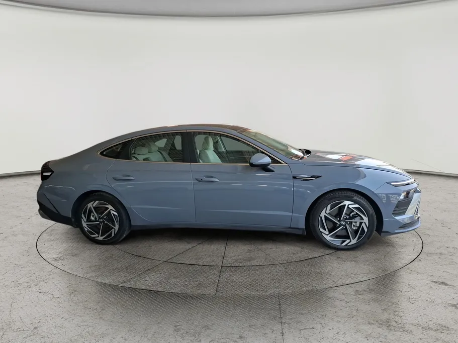 2025 Hyundai Sonata Smart 