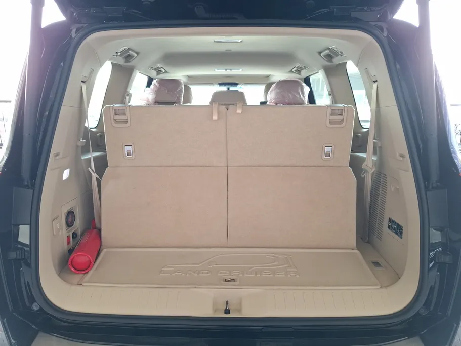 2024 Toyota Land Cruiser GXR 