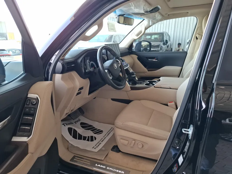 2024 Toyota Land Cruiser GXR 