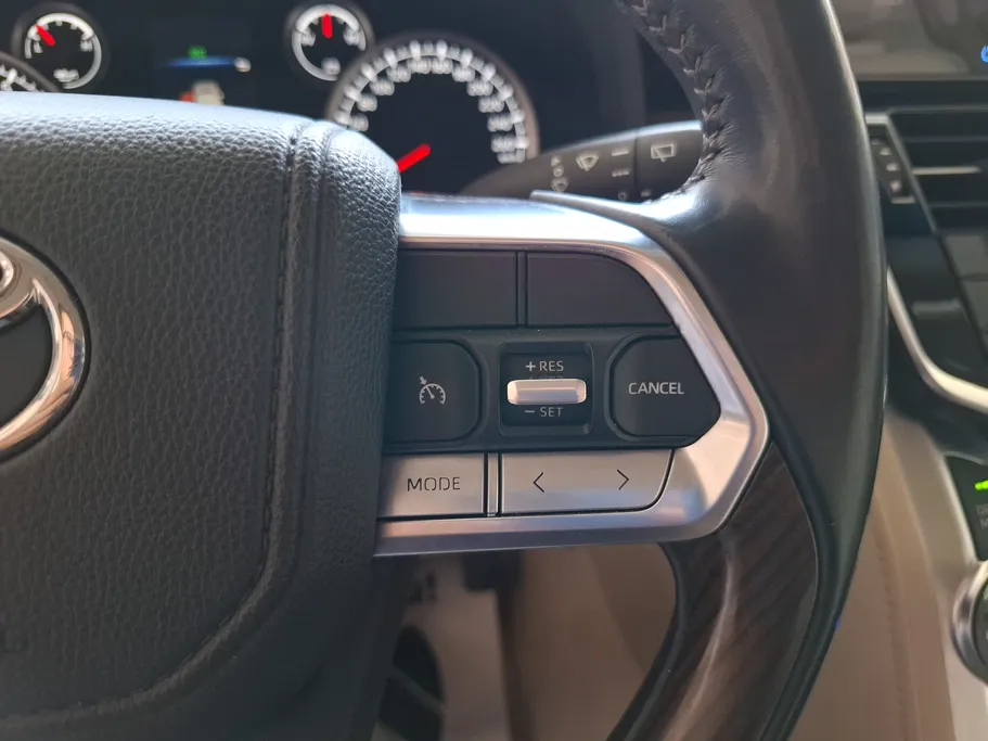 2024 Toyota Land Cruiser GXR 