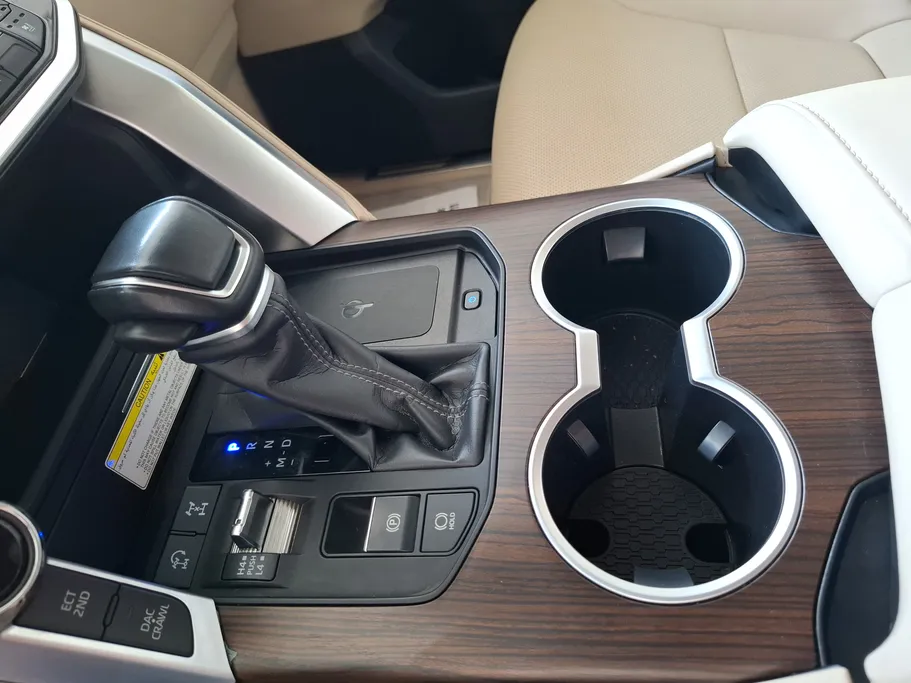 2024 Toyota Land Cruiser GXR 