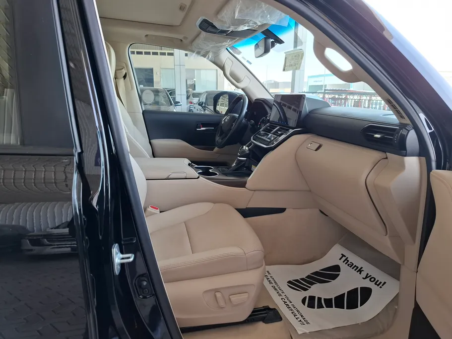 2024 Toyota Land Cruiser GXR 