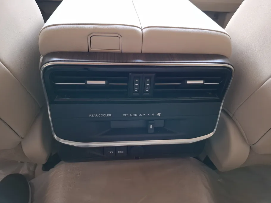 2024 Toyota Land Cruiser GXR 