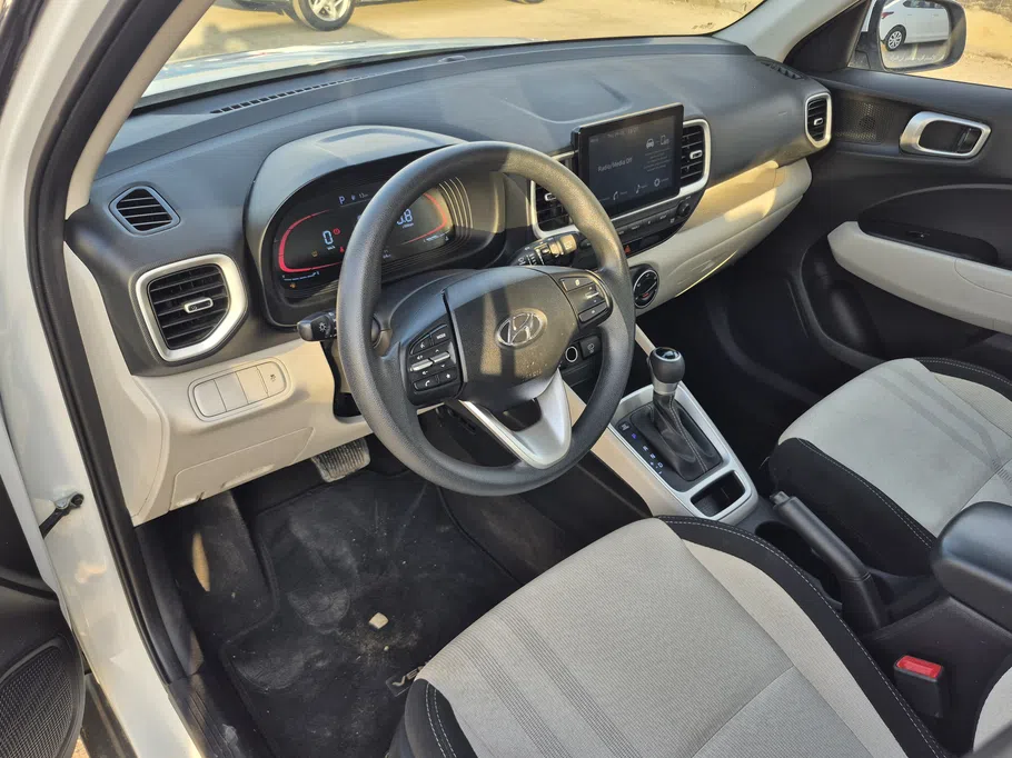 2025 Hyundai Venue Smart 