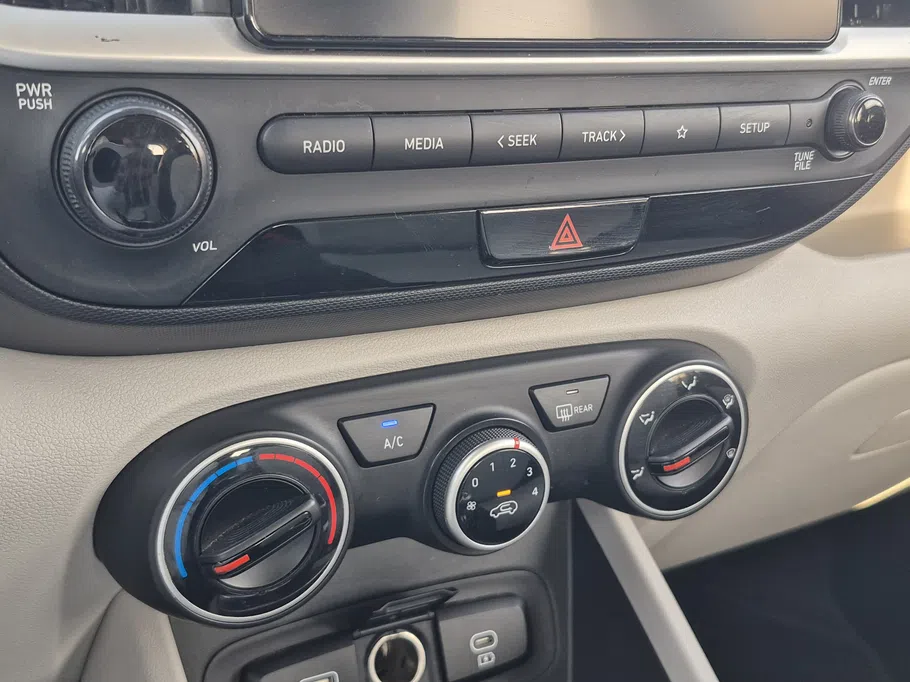 2025 Hyundai Venue Smart 