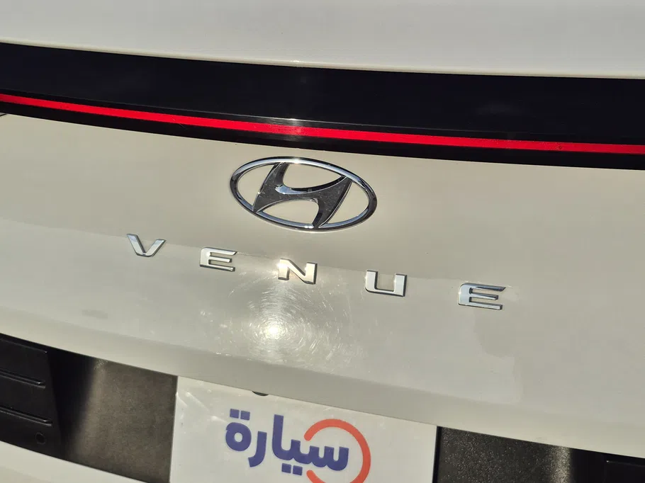 2025 Hyundai Venue Smart 