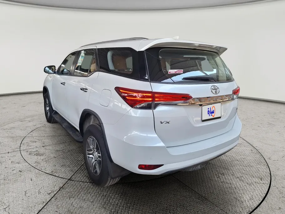 2023 Toyota Fortuner VX 