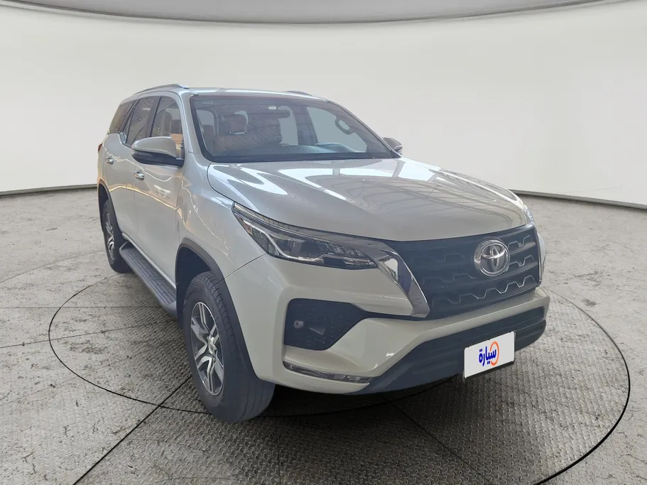 2023 Toyota Fortuner VX 