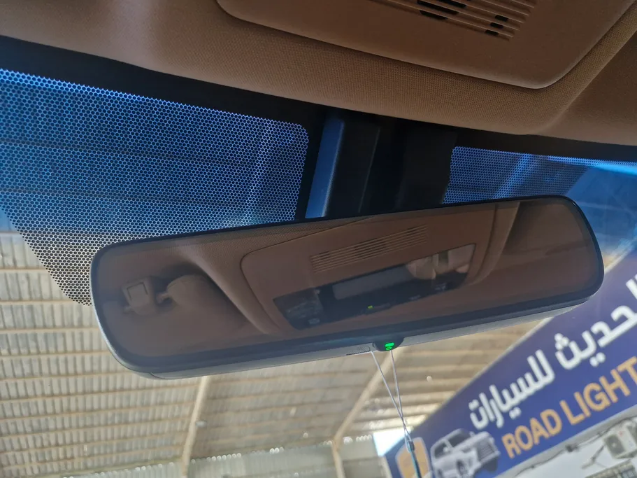 لكزس ES 300 H 2023 