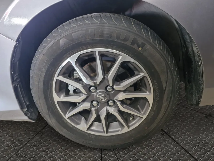 2024 Toyota Yaris  Y 