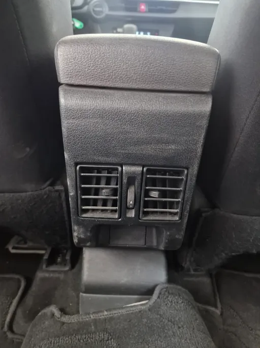 2024 Toyota Yaris  Y 