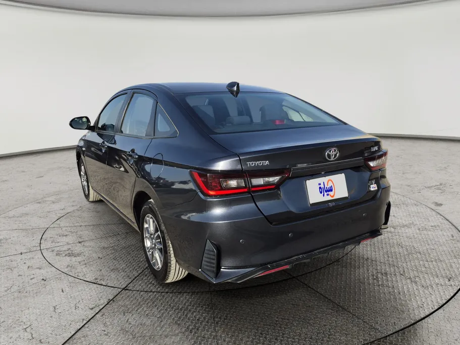 2023 Toyota Yaris  Y 