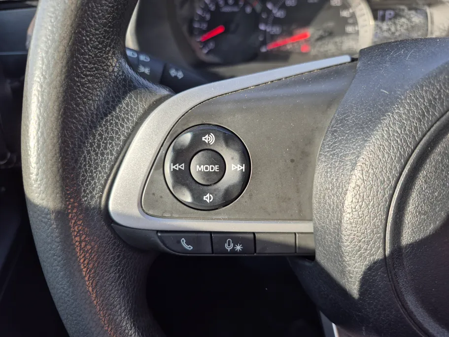 2023 Toyota Yaris  Y 