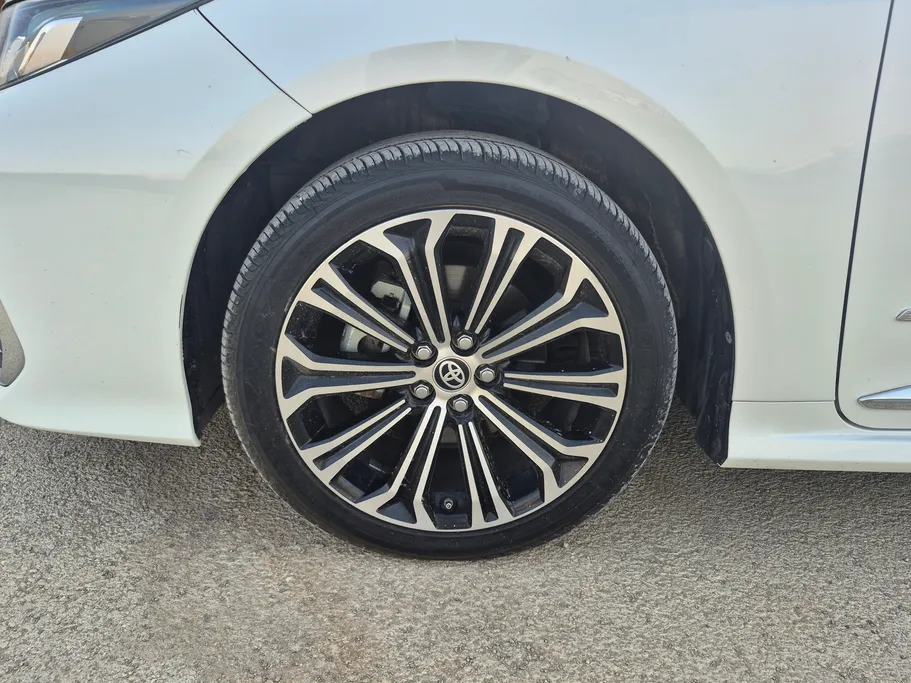 2021 Toyota Corolla XLI Executive Moonroof 
