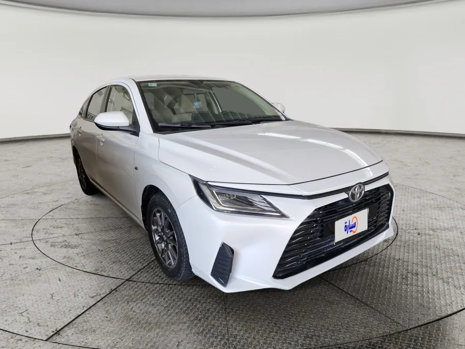 2023 Toyota Yaris  Y 