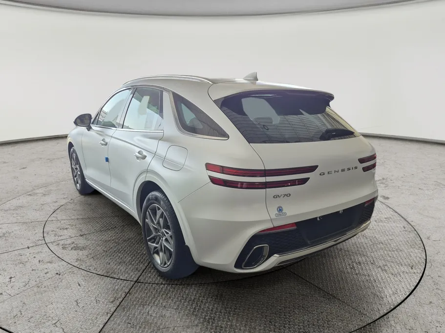 2024 Genesis GV70 Prestige 