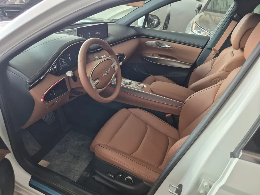2024 Genesis GV70 Prestige 