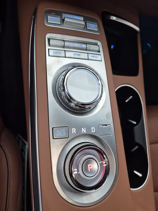 2024 Genesis GV70 Prestige 