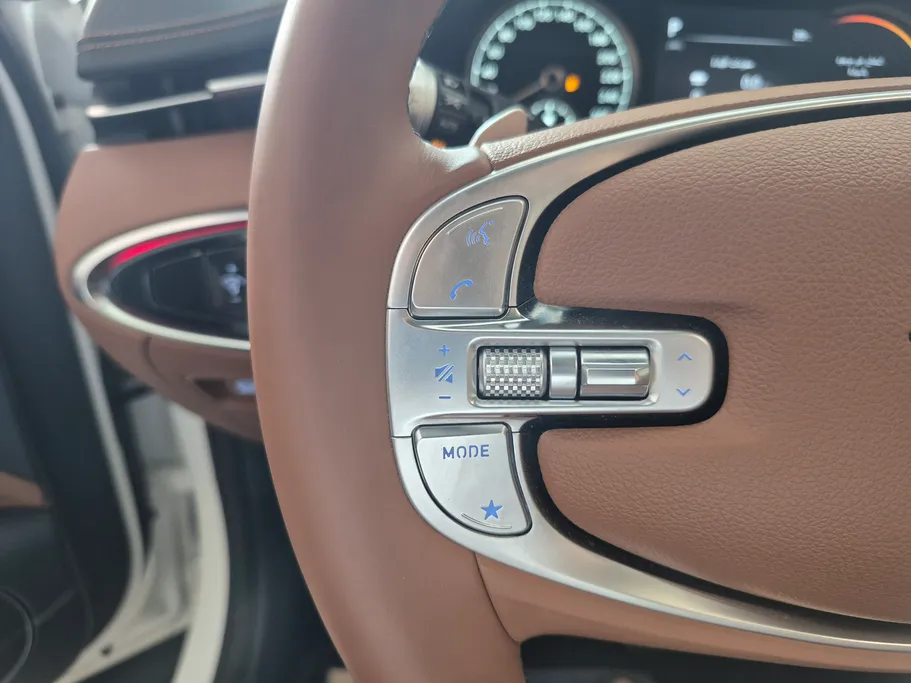 2024 Genesis GV70 Prestige 