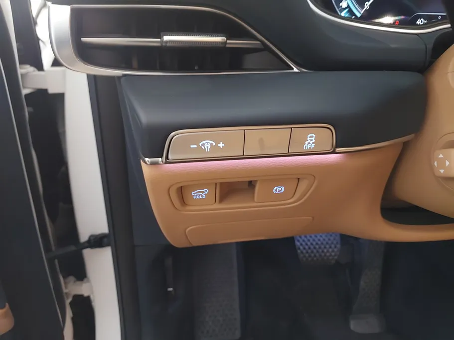 2023 Genesis GV80 Royal 