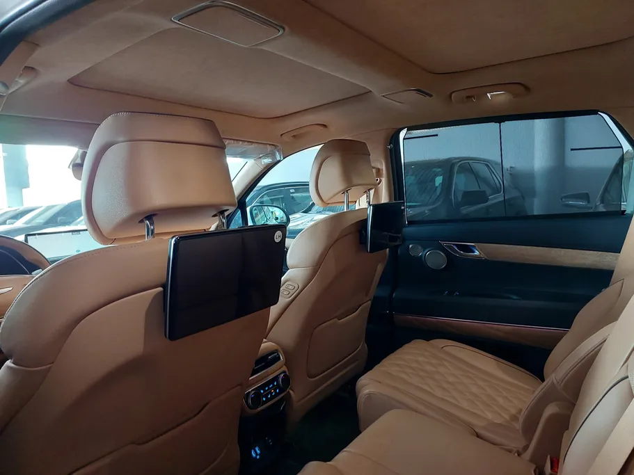 2023 Genesis GV80 Royal 