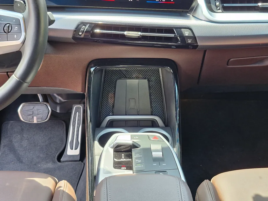 2024 BMW X Series 2 xDrive 20i 