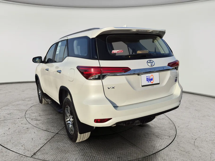 2023 Toyota Fortuner VX 