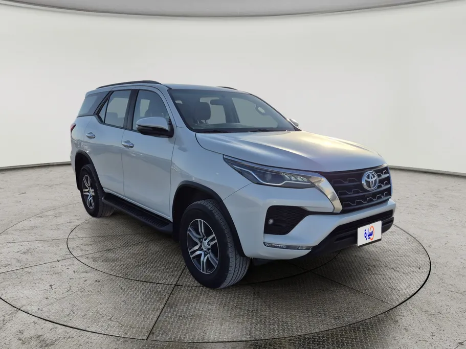2023 Toyota Fortuner VX 