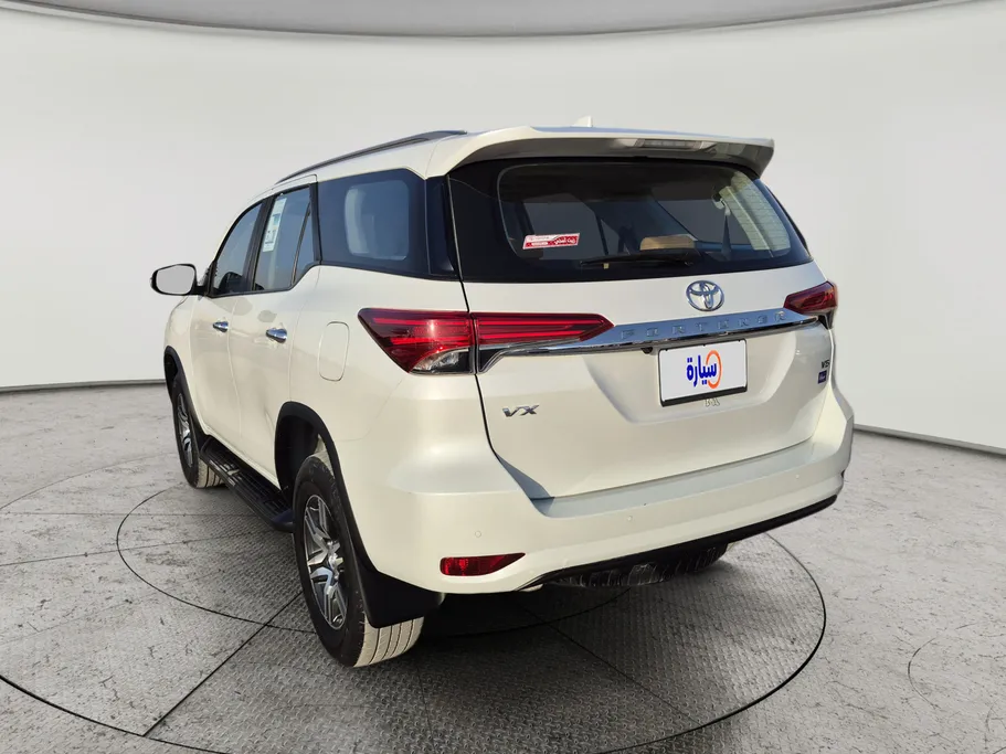 2023 Toyota Fortuner VX 