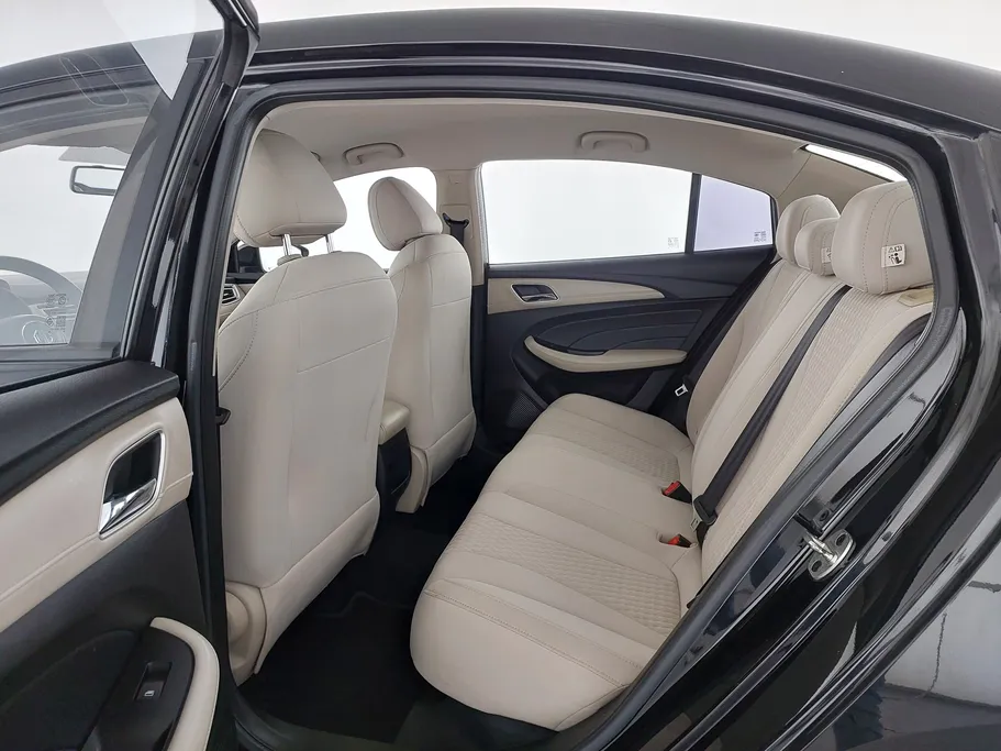 2023 MG 5 STD 
