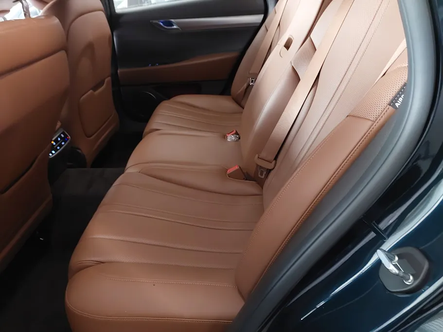 2024 Genesis G80 PRESTIGE 