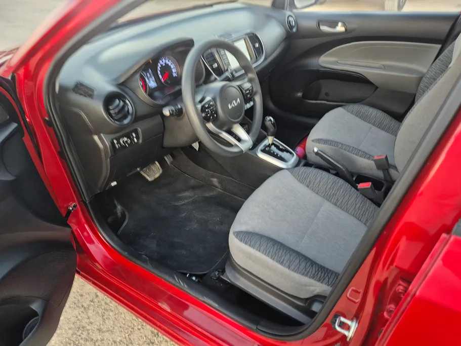 2024 Kia Pegas LX 