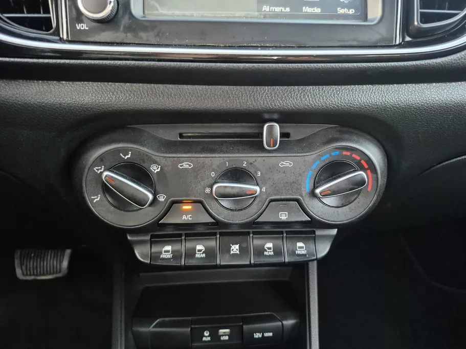 2024 Kia Pegas LX 