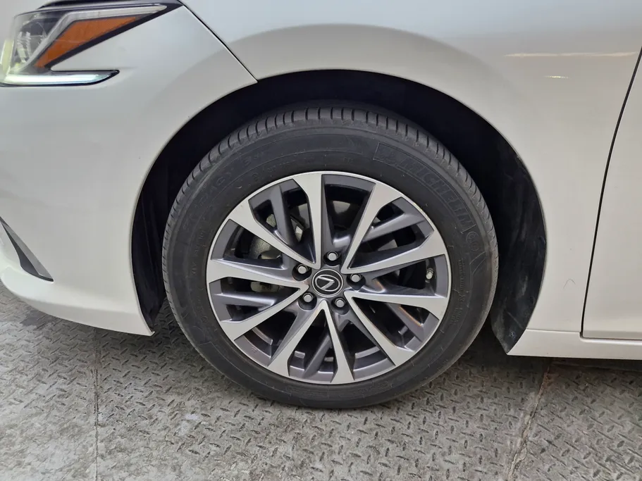 لكزس ES 250 AA Elegant 2024 