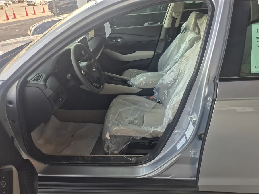 هوندا اكورد LX 2025 