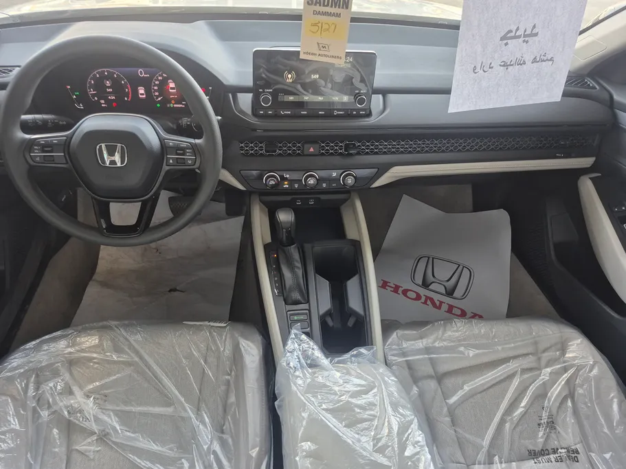 هوندا اكورد LX 2025 